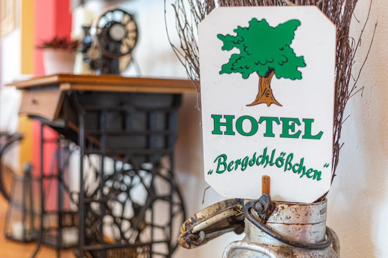 Bergschloesschen Hotel Jüterbog Buitenkant foto