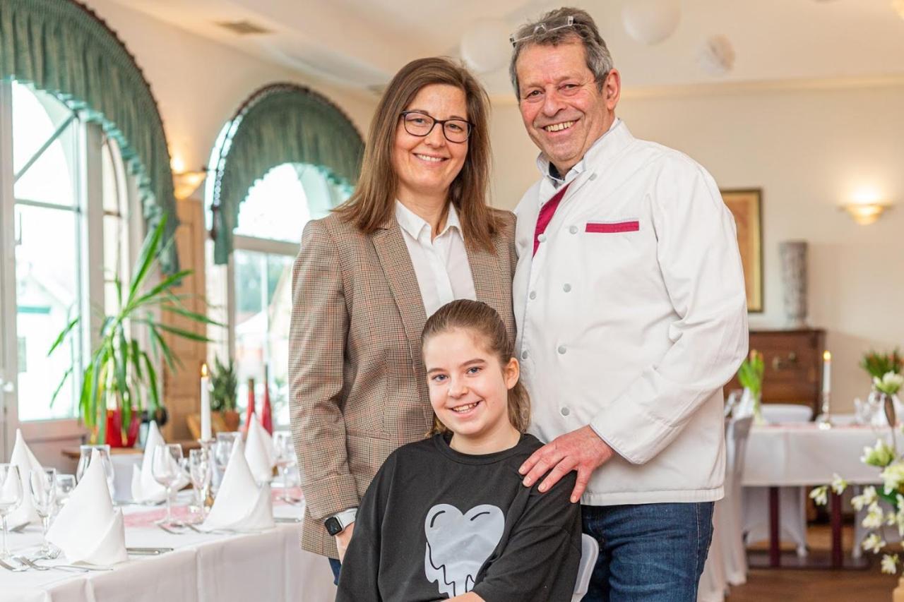 Bergschloesschen Hotel Jüterbog Buitenkant foto