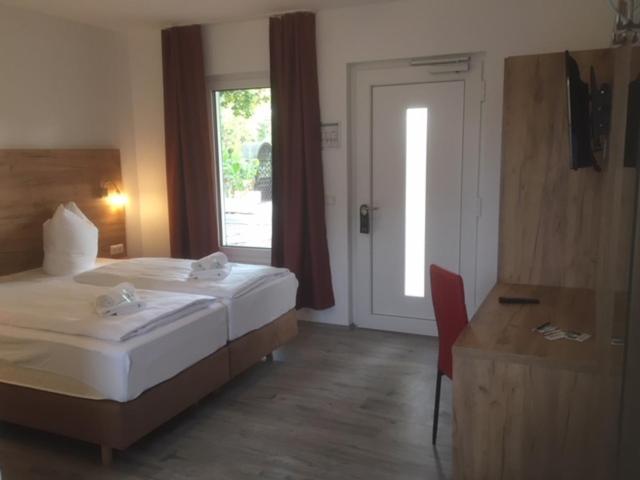 Bergschloesschen Hotel Jüterbog Buitenkant foto